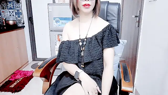 Miu-Le online show from December 19, 2025, 2:57 pm