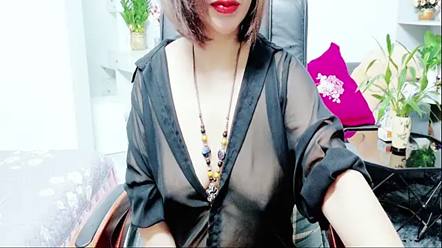 Snapshot of Miu-Le chatting on July 4, 2026, 8:20 am Miu-Le online show from July 4, 2026, 8:20 am