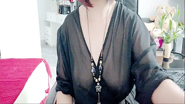 Snapshot of Miu-Le chatting on August 2, 2026, 7:18 am Miu-Le online show from August 2, 2026, 7:18 am
