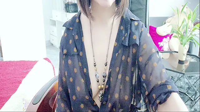Snapshot of Miu-Le chatting on August 6, 2026, 7:43 am Miu-Le online show from August 6, 2026, 7:43 am