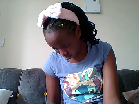 Snapshot of sexy_darleen23 chatting on December 22, 2024, 11:22 am sexy darleen23 online show from December 22, 2024, 11:22 am