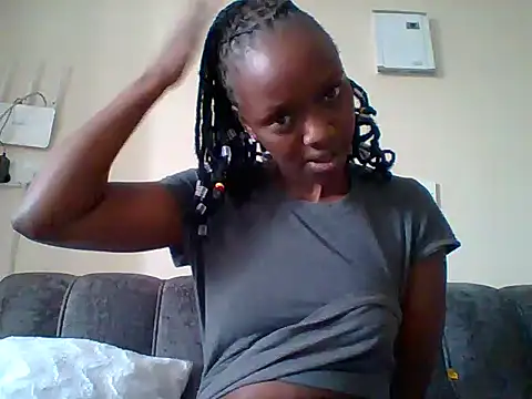 Snapshot of sexy_darleen23 chatting on February 5, 2025, 8:00 am sexy darleen23 online show from February 5, 2025, 8:00 am
