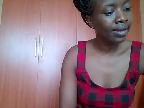 Snapshot of sexy_darleen23 chatting on September 12, 2025, 10:37 am sexy darleen23 online show from September 12, 2025, 10:37 am