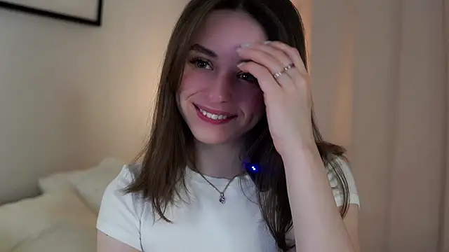 EstherMitchel online show from January 10, 2025, 1:10 am