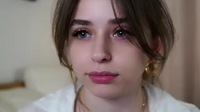 EstherMitchel online show from January 21, 2025, 7:58 am