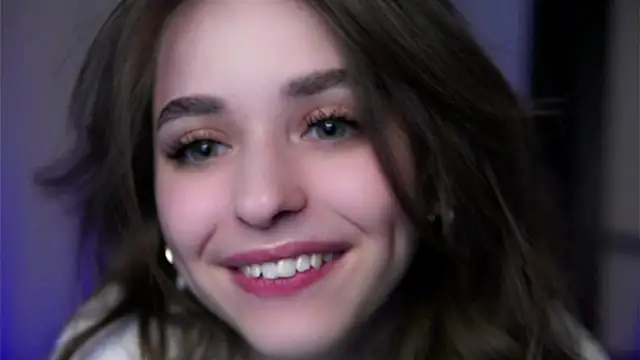 EstherMitchel online show from March 3, 2025, 7:32 am