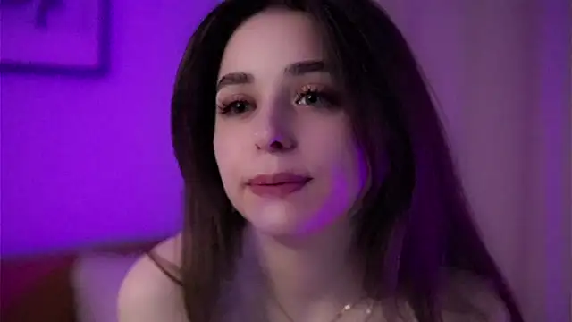 EstherMitchel online show from March 18, 2025, 6:25 am