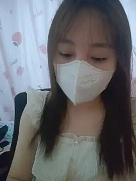 Kajisu 26 online show from May 5, 2026, 12:51 am
