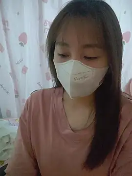 Kajisu 26 online show from May 6, 2026, 1:14 am