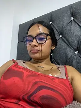 Riana Kean online show from April 29, 2026, 11:33 pm