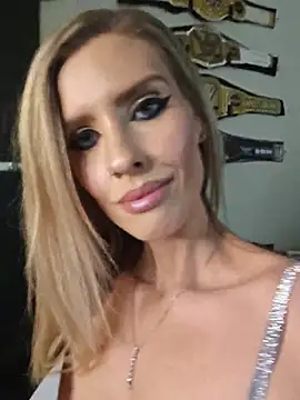 ellieconradxo online show from July 27, 2026, 4:58 pm