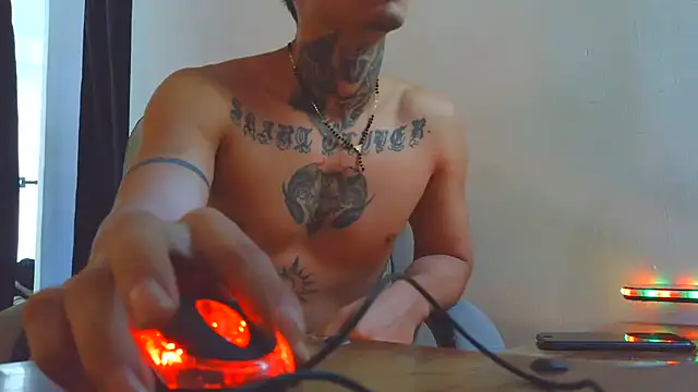 Skartoliver online show from September 28, 2025, 1:38 pm