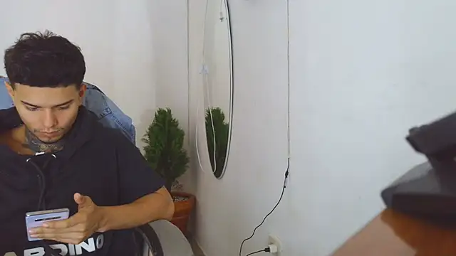 Skartoliver online show from October 21, 2025, 1:01 pm