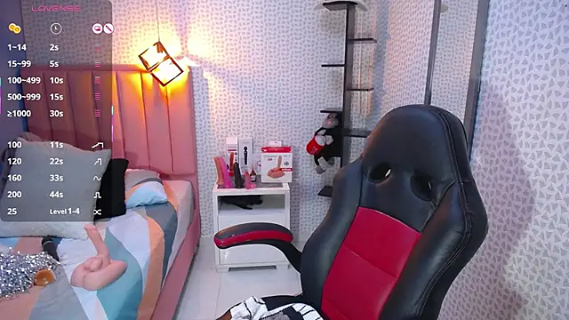 Snapshot of CATIAJONES chatting on October 10, 2025, 6:51 pm CATIAJONES online show from October 10, 2025, 6:51 pm