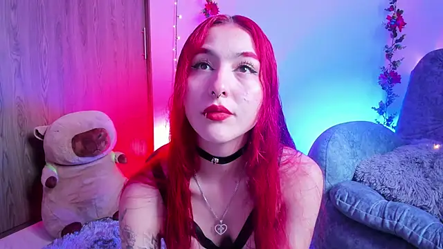 Snapshot of Megan_wolf1_ chatting on April 17, 2026, 10:02 pm Megan wolf1 online show from April 17, 2026, 10:02 pm