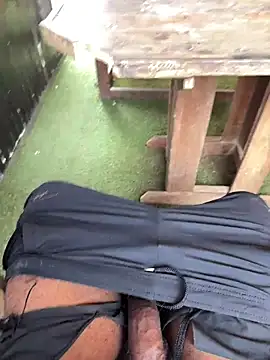 Snapshot of Black-mamba-madingo chatting on September 25, 2025, 11:25 am Black-mamba-madingo online show from September 25, 2025, 11:25 am