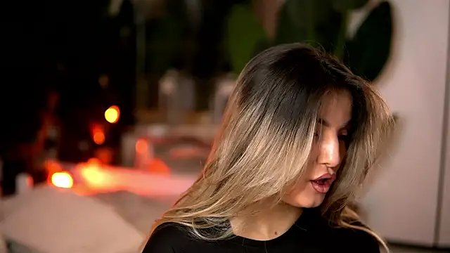 KellyMathews online show from February 2, 2026, 3:16 am