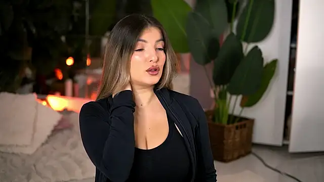 KellyMathews online show from February 6, 2026, 2:16 am