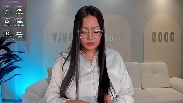 Snapshot of AmberLewis_ chatting on January 25, 2025, 3:09 am AmberLewis online show from January 25, 2025, 3:09 am