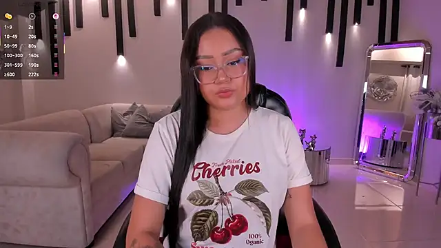 Snapshot of AmberLewis_ chatting on September 10, 2025, 2:55 am AmberLewis online show from September 10, 2025, 2:55 am