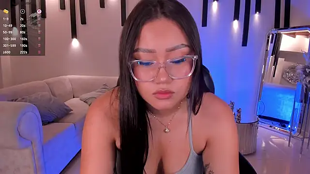 Snapshot of AmberLewis_ chatting on September 13, 2025, 3:06 am AmberLewis  online show from September 13, 2025, 3:06 am