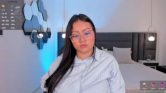 Snapshot of AmberLewis_ chatting on October 16, 2025, 2:56 am AmberLewis  online show from October 16, 2025, 2:56 am