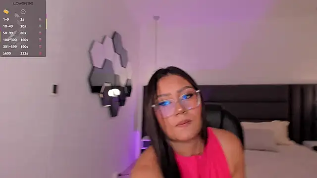 Snapshot of AmberLewis_ chatting on October 18, 2025, 2:58 am AmberLewis  online show from October 18, 2025, 2:58 am