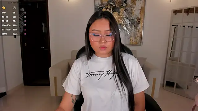 AmberLewis  online show from November 16, 2025, 10:48 pm