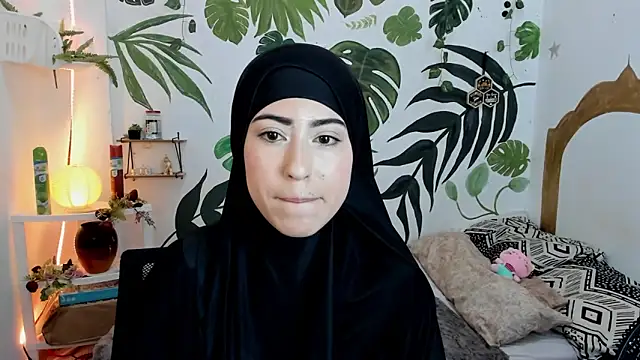 Snapshot of chaymae_nah_ chatting on October 10, 2025, 3:16 am chaymae nah  online show from October 10, 2025, 3:16 am