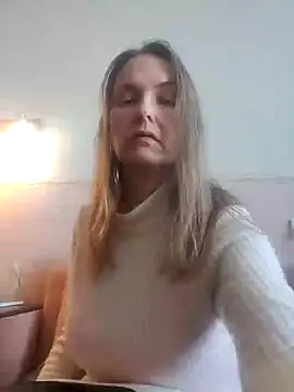 Evelina cute online show from February 19, 2025, 10:56 am