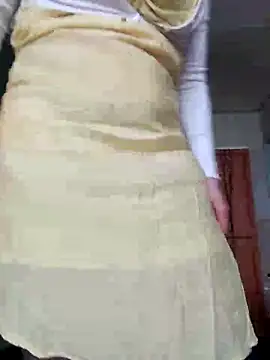 Evelina cute online show from May 3, 2026, 10:10 am
