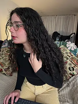 Antoniart  online show from February 18, 2026, 3:46 am