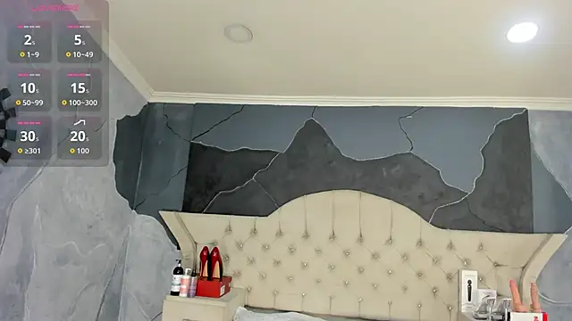 AmberGreyy  online show from September 24, 2025, 5:27 pm