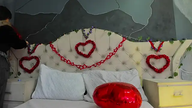 Snapshot of AmberGreyy_ chatting on February 14, 2026, 11:51 am AmberGreyy online show from February 14, 2026, 11:51 am