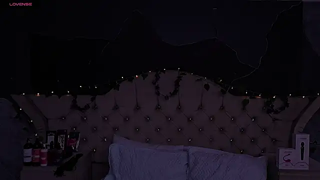 Snapshot of AmberGreyy_ chatting on March 1, 2026, 1:35 pm AmberGreyy online show from March 1, 2026, 1:35 pm