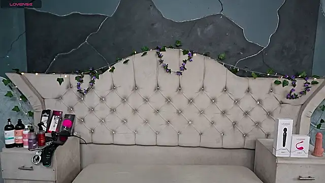 Snapshot of AmberGreyy_ chatting on March 6, 2026, 5:09 pm AmberGreyy online show from March 6, 2026, 5:09 pm