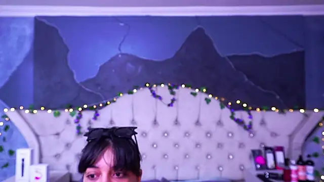 Snapshot of AmberGreyy_ chatting on March 15, 2026, 2:23 pm AmberGreyy online show from March 15, 2026, 2:23 pm