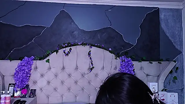 AmberGreyy  online show from June 22, 2026, 6:27 pm