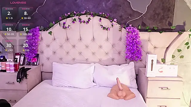 AmberGreyy  online show from June 28, 2026, 6:03 pm