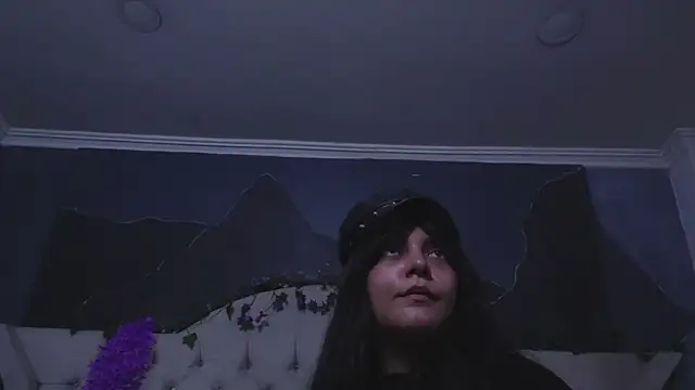AmberGreyy  online show from June 29, 2026, 7:47 pm