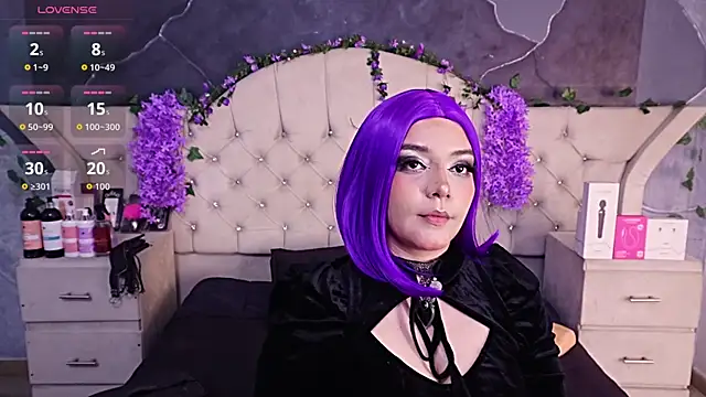 AmberGreyy  online show from July 21, 2026, 8:00 pm