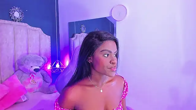 IsabellaBromsS online show from February 6, 2025, 8:45 pm