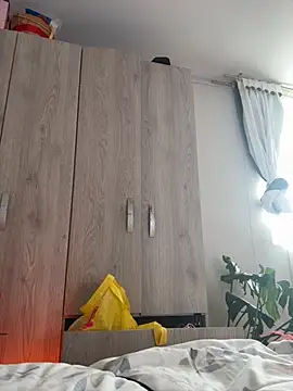 Snapshot of HelennaMoon_ chatting on October 14, 2025, 8:42 pm HelennaMoon online show from October 14, 2025, 8:42 pm