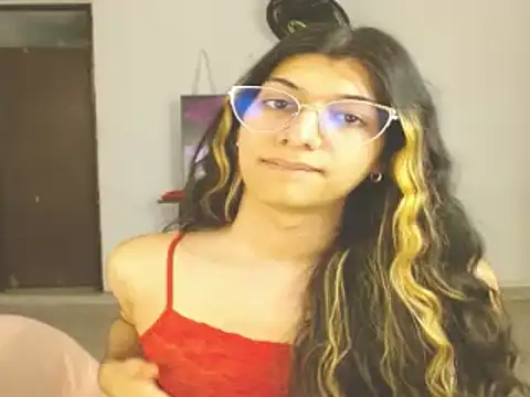 Snapshot of engielphoenis14 chatting on December 11, 2024, 4:20 pm engielphoenis14 online show from December 11, 2024, 4:20 pm