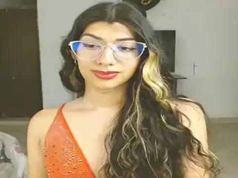 Snapshot of engielphoenis14 chatting on January 15, 2025, 1:41 pm engielphoenis14 online show from January 15, 2025, 1:41 pm