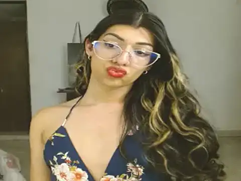 Snapshot of engielphoenis14 chatting on January 19, 2025, 5:58 am engielphoenis14 online show from January 19, 2025, 5:58 am