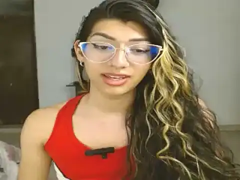 Snapshot of engielphoenis14 chatting on January 22, 2025, 4:12 pm engielphoenis14 online show from January 22, 2025, 4:12 pm