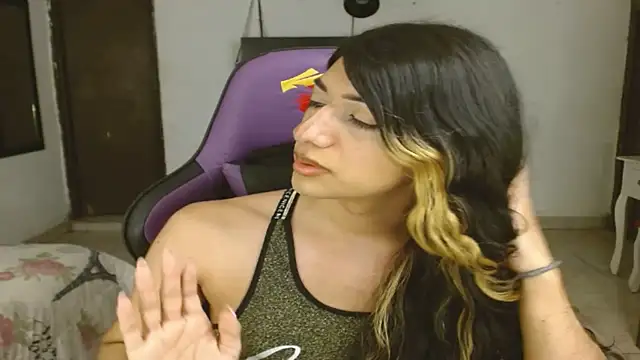 Snapshot of engielphoenis14 chatting on January 29, 2025, 6:12 am engielphoenis14 online show from January 29, 2025, 6:12 am