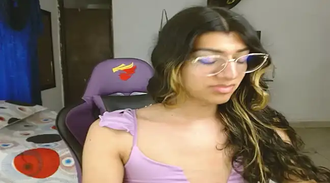 Snapshot of engielphoenis14 chatting on February 19, 2025, 5:16 pm engielphoenis14 online show from February 19, 2025, 5:16 pm