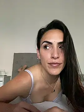 alessandra-a online show from February 27, 2025, 8:42 pm